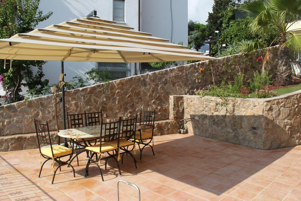 Villa Pineland Borghetto Santo Spirito Exterior foto