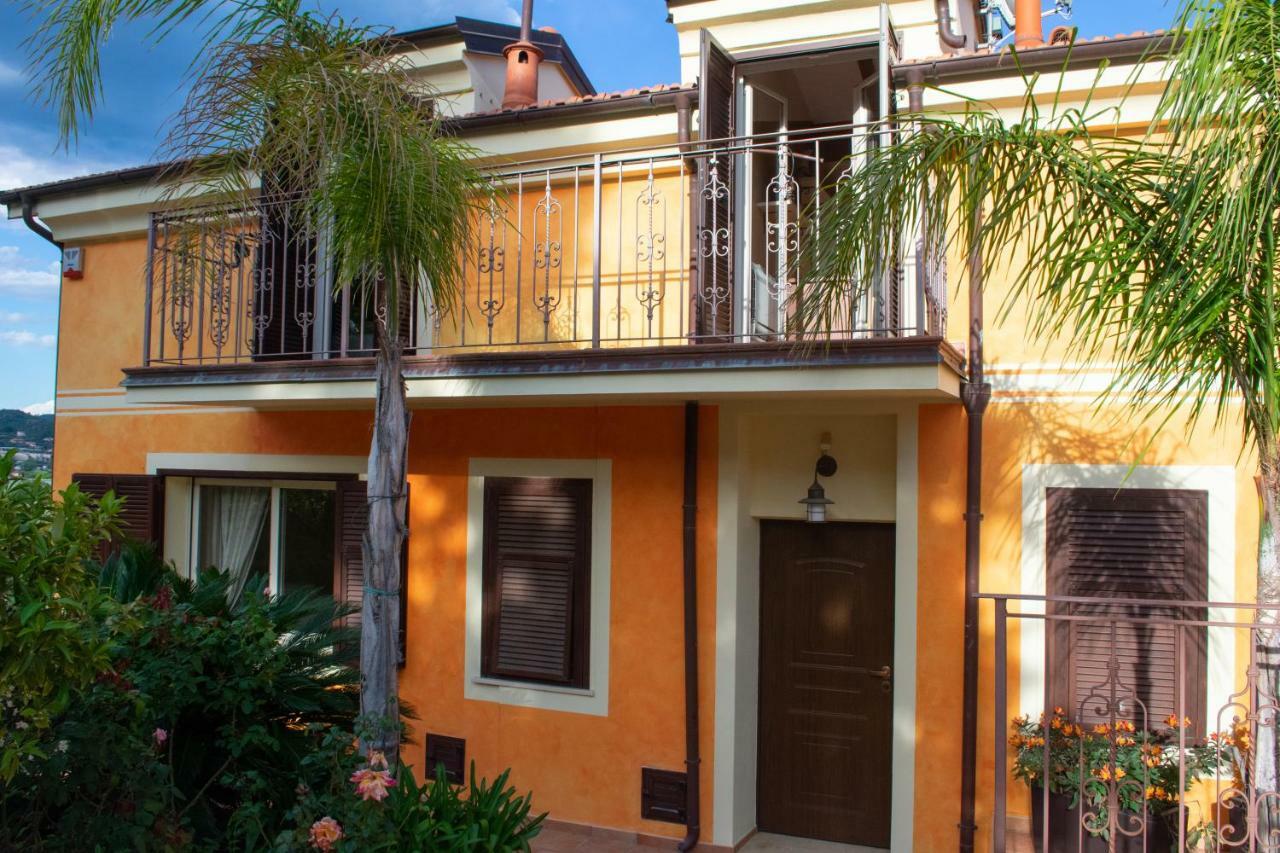 Villa Pineland Borghetto Santo Spirito Exterior foto
